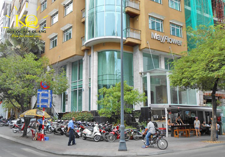Tòa nhà văn phòng cho thuê nguyên căn tọa lạc ngay góc ngã tư đường Lê Thánh Tôn và Chu Mạnh Trinh