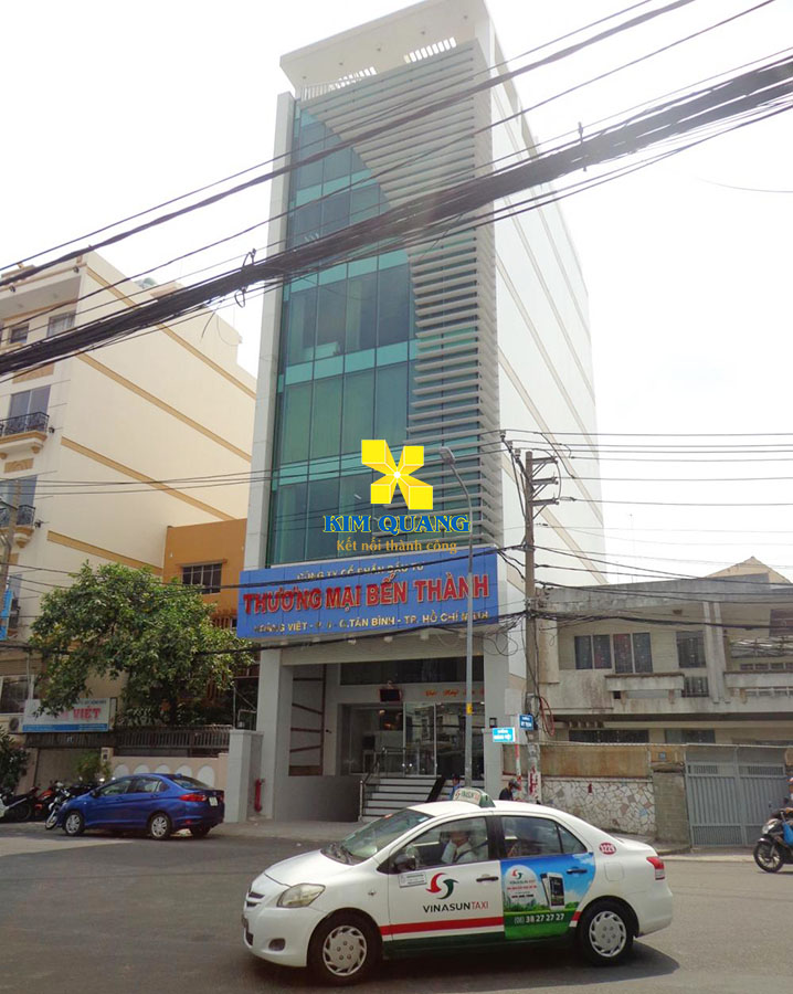 Hình chụp phía trước tòa nhà văn phòng cho thuê đường Hoàng Việt